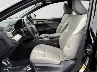 2025 Toyota Camry SE Great Color Combo!