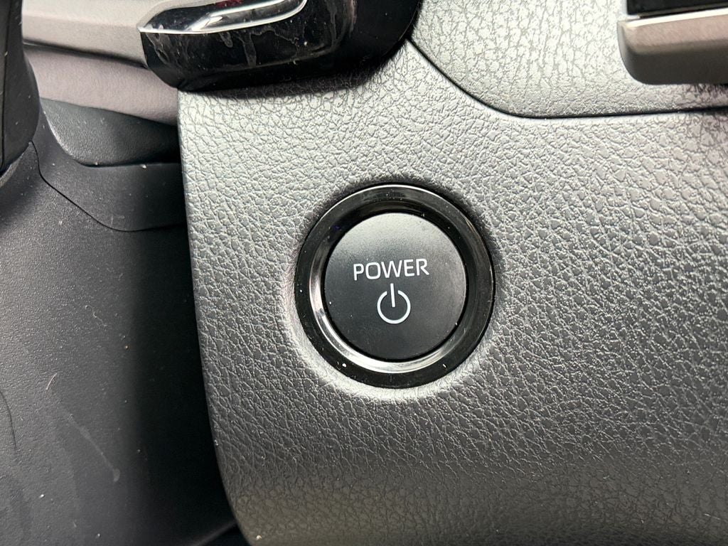 2025 Toyota Camry SE Great Color Combo!