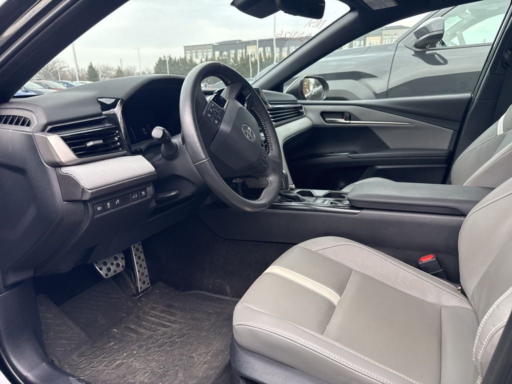 2025 Toyota Camry SE Great Color Combo!