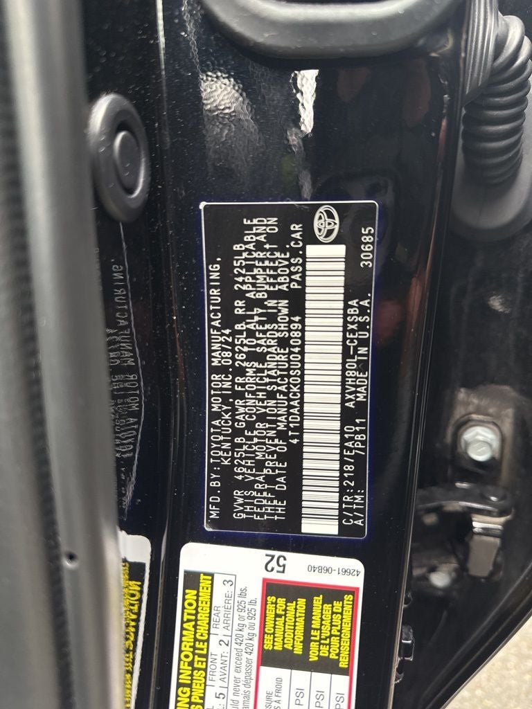 2025 Toyota Camry SE Great Color Combo!