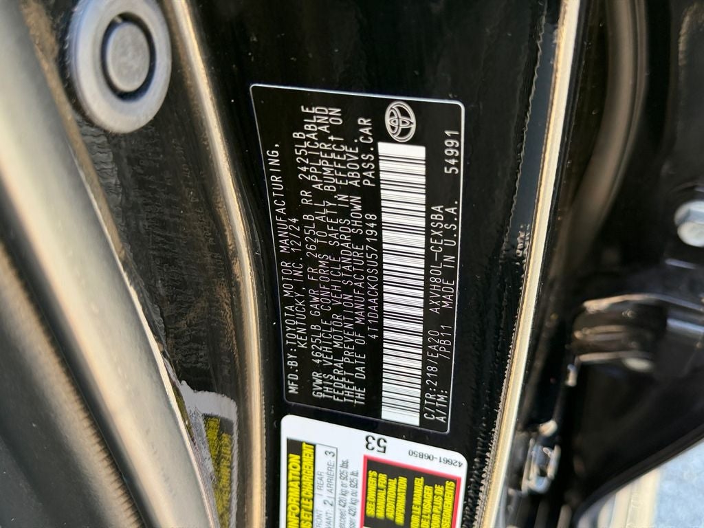 2025 Toyota Camry SE