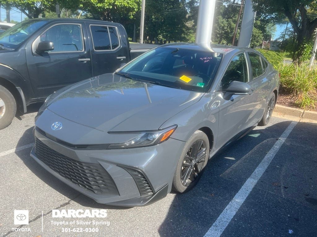 2025 Toyota Camry SE