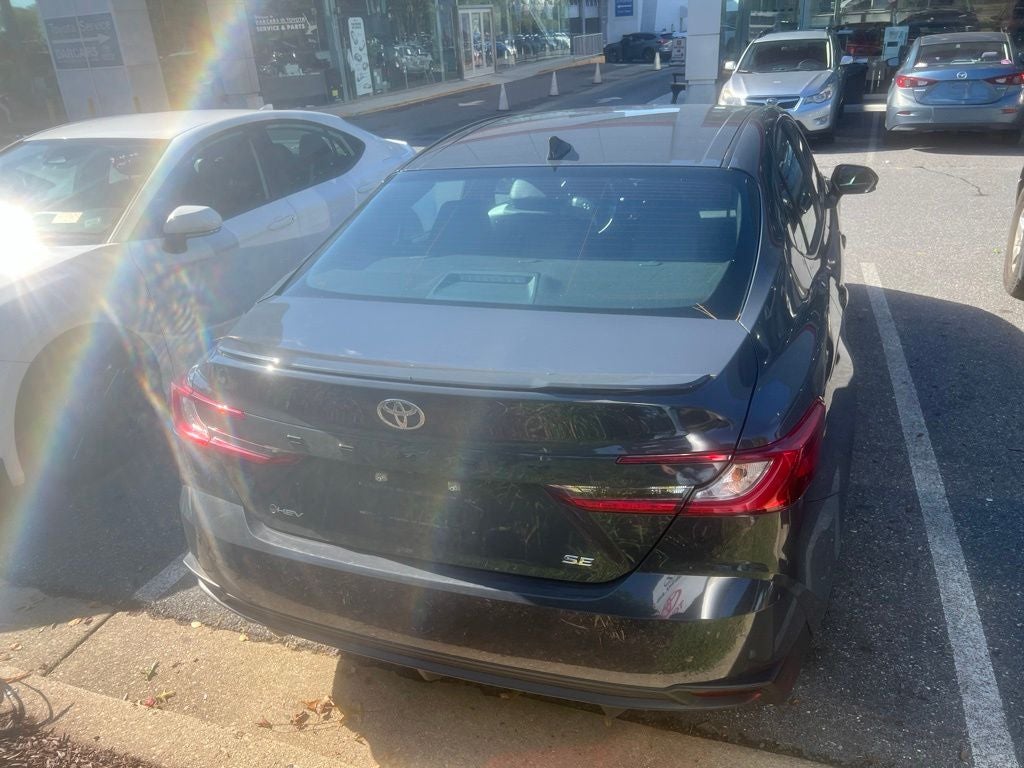 2025 Toyota Camry SE