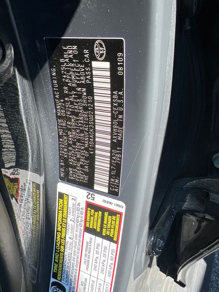 2025 Toyota Camry SE