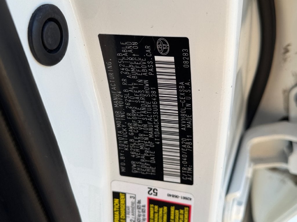 2025 Toyota Camry SE