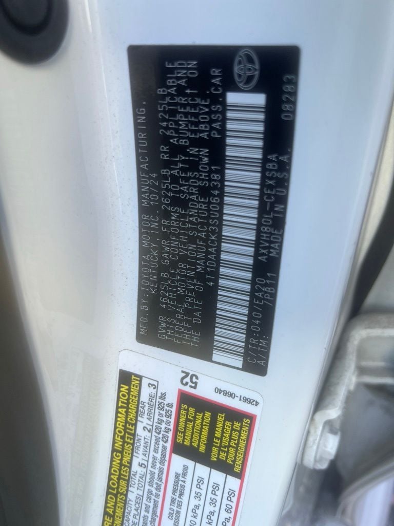 2025 Toyota Camry SE