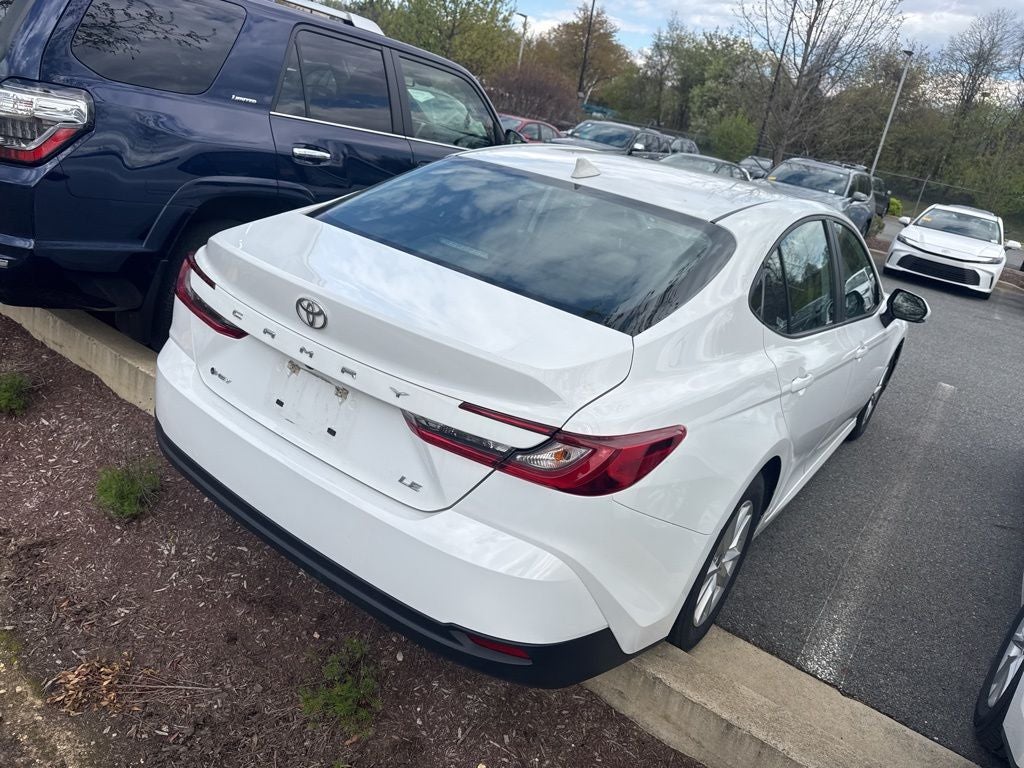 2025 Toyota Camry SE