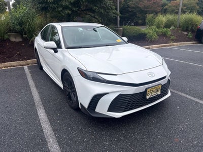 2025 Toyota Camry SE
