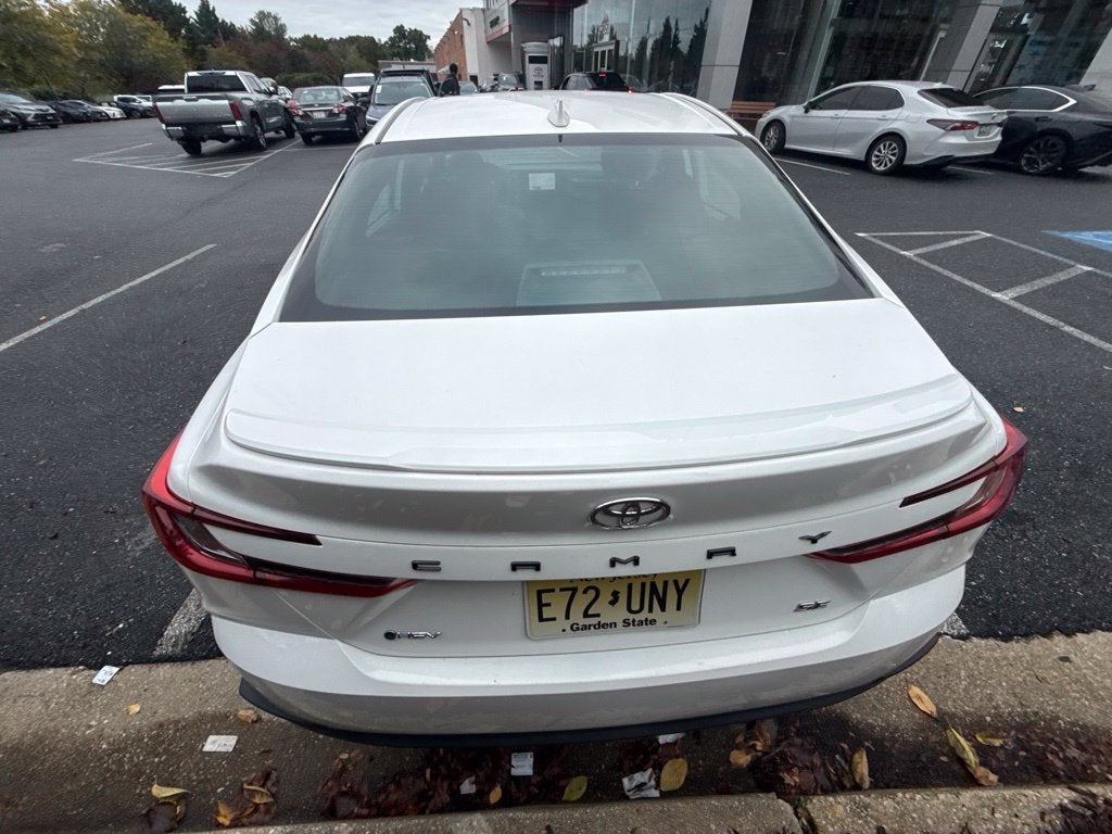 2025 Toyota Camry SE