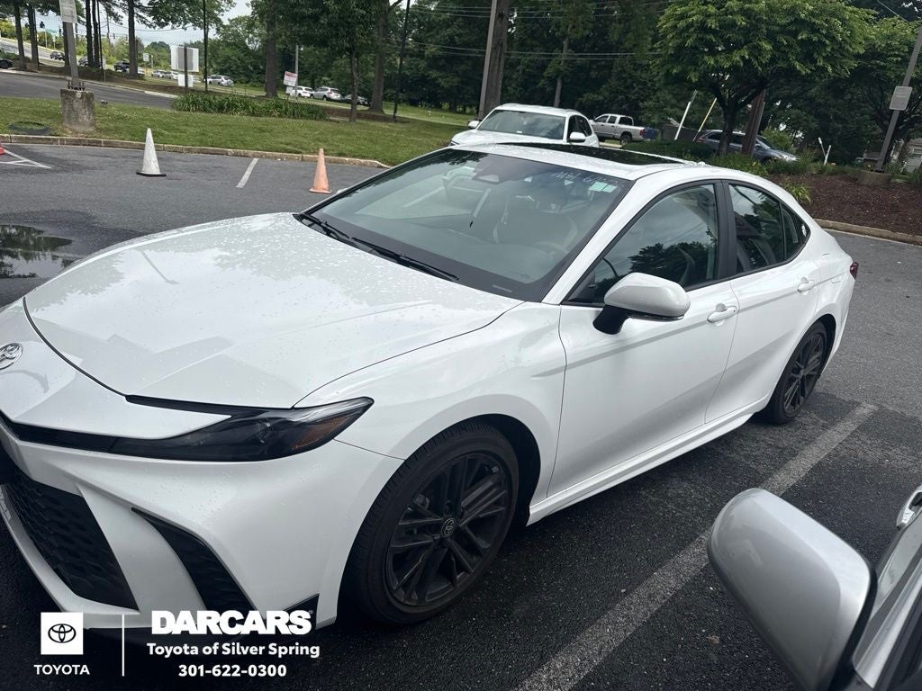 2026 Toyota Camry SE W/ SUNROOF!