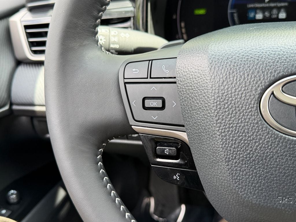 2026 Toyota Camry SE W/ SUNROOF!