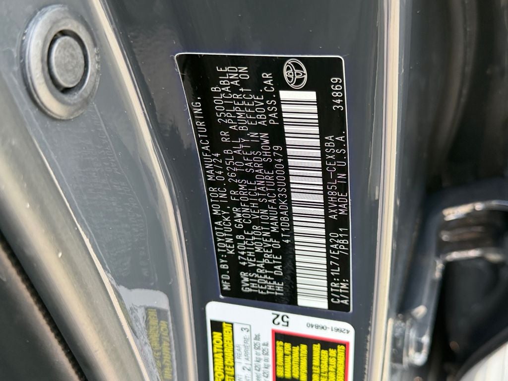 2025 Toyota Camry SE W/ SUNROOF & AWD!