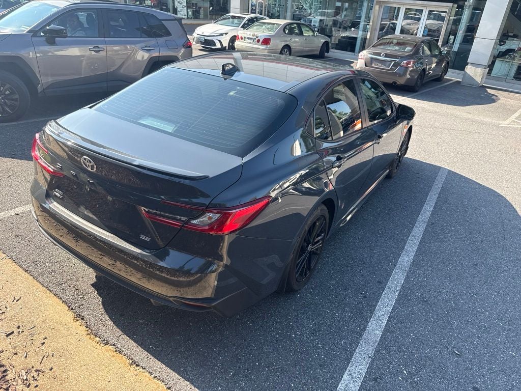 2025 Toyota Camry SE W/ SUNROOF & AWD!