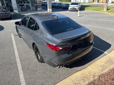 2025 Toyota Camry SE W/ SUNROOF & AWD!