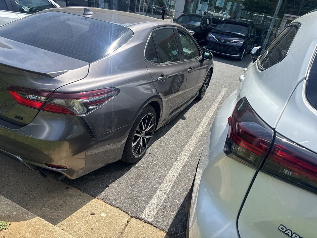 2022 Toyota Camry SE