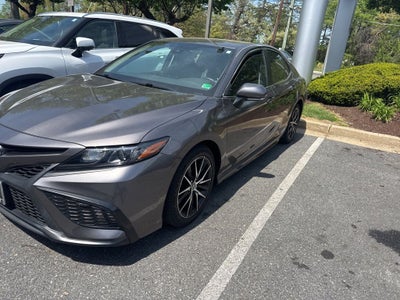2022 Toyota Camry SE
