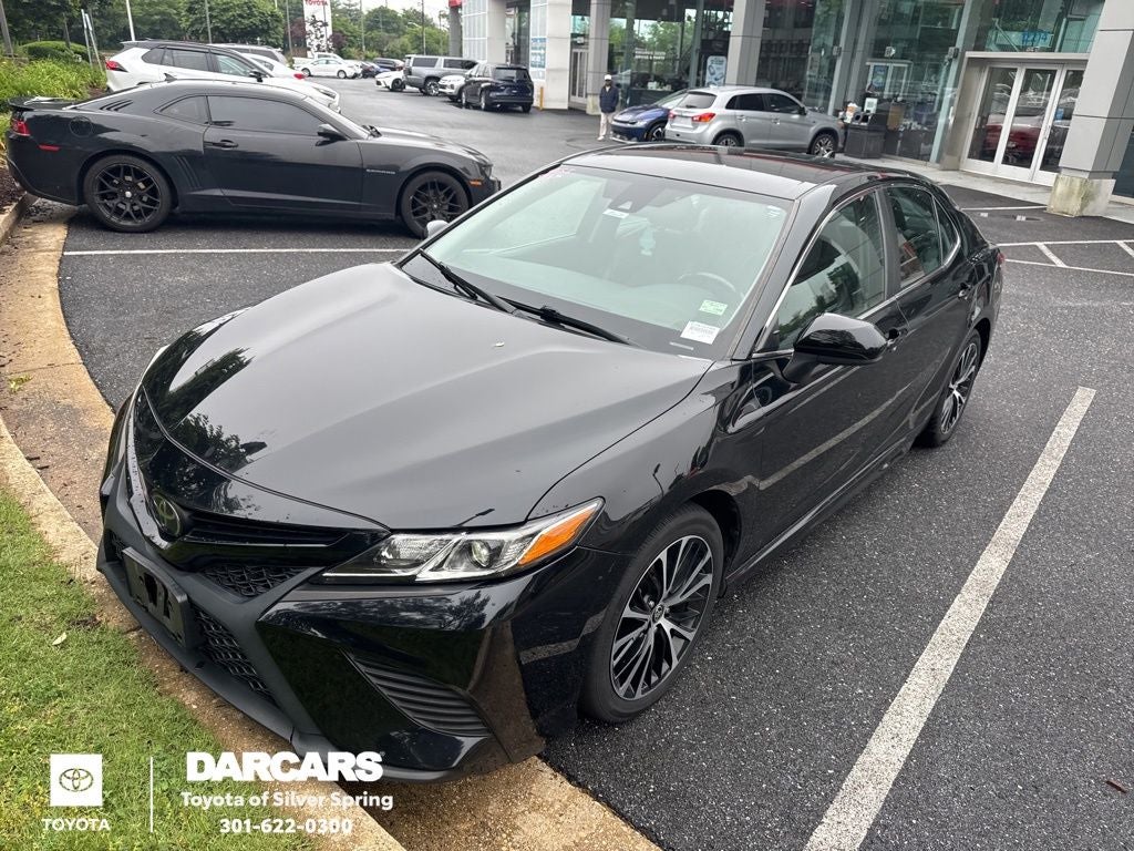 2020 Toyota Camry SE