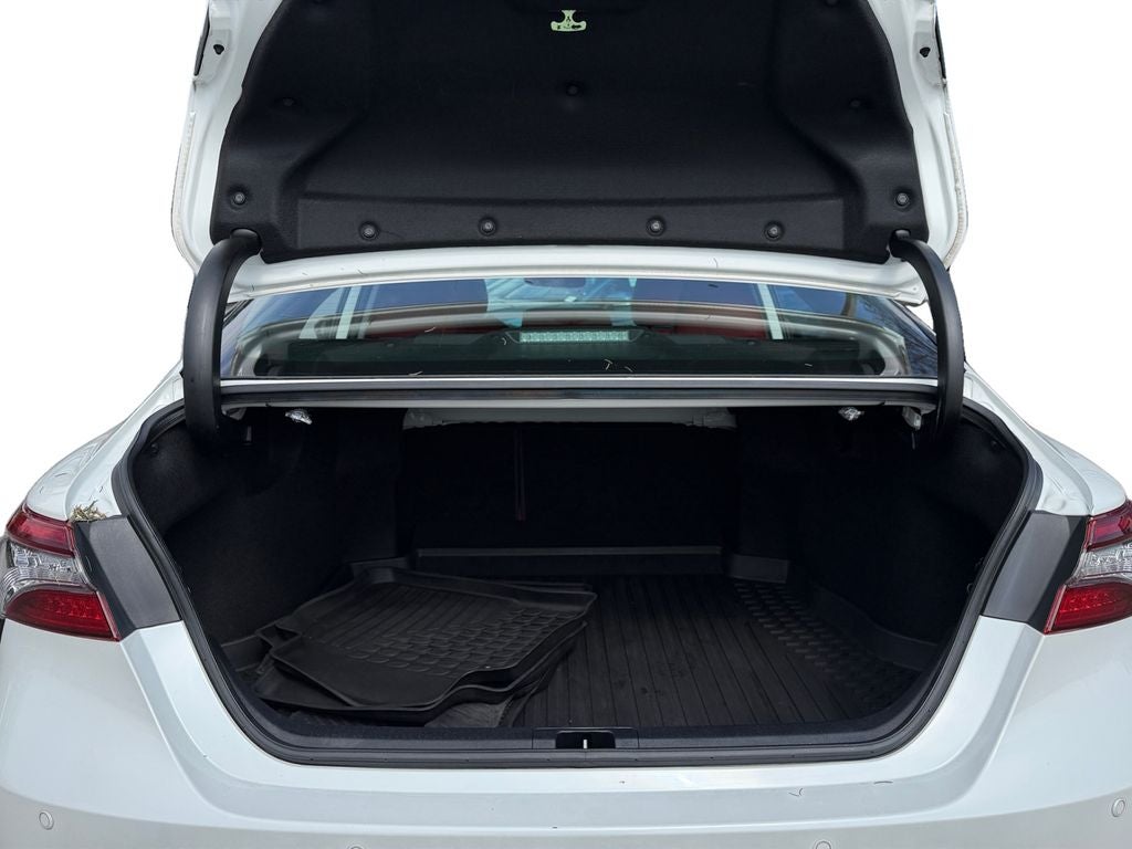 2021 Toyota Camry XSE W/ 2 Tone Black & Red!