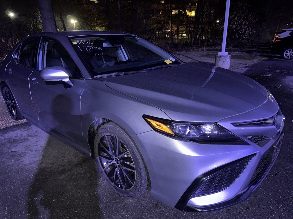 2024 Toyota Camry SE Low Miles