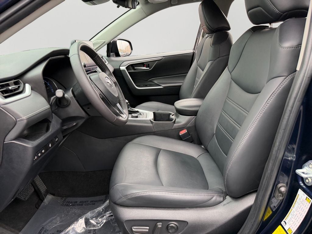 2023 Toyota RAV4 Hybrid XLE Premium Low Miles!