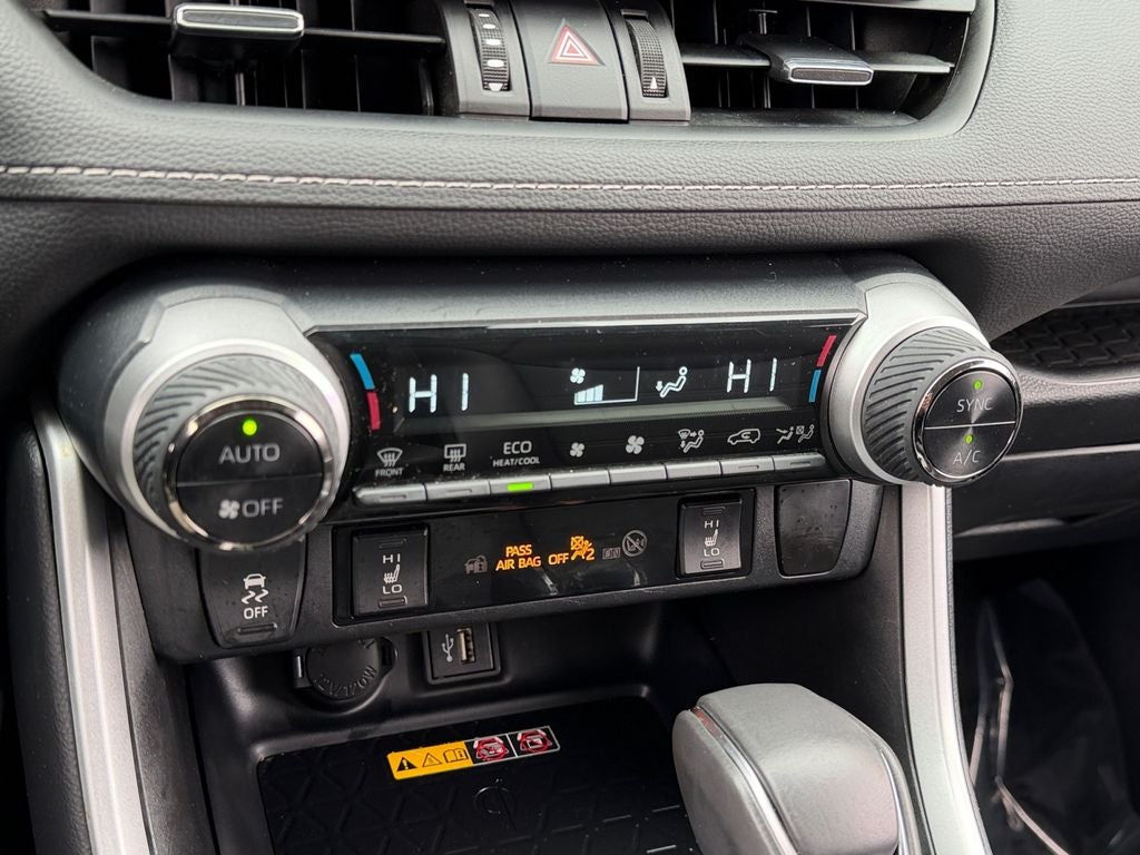 2023 Toyota RAV4 Hybrid XLE Premium Low Miles!