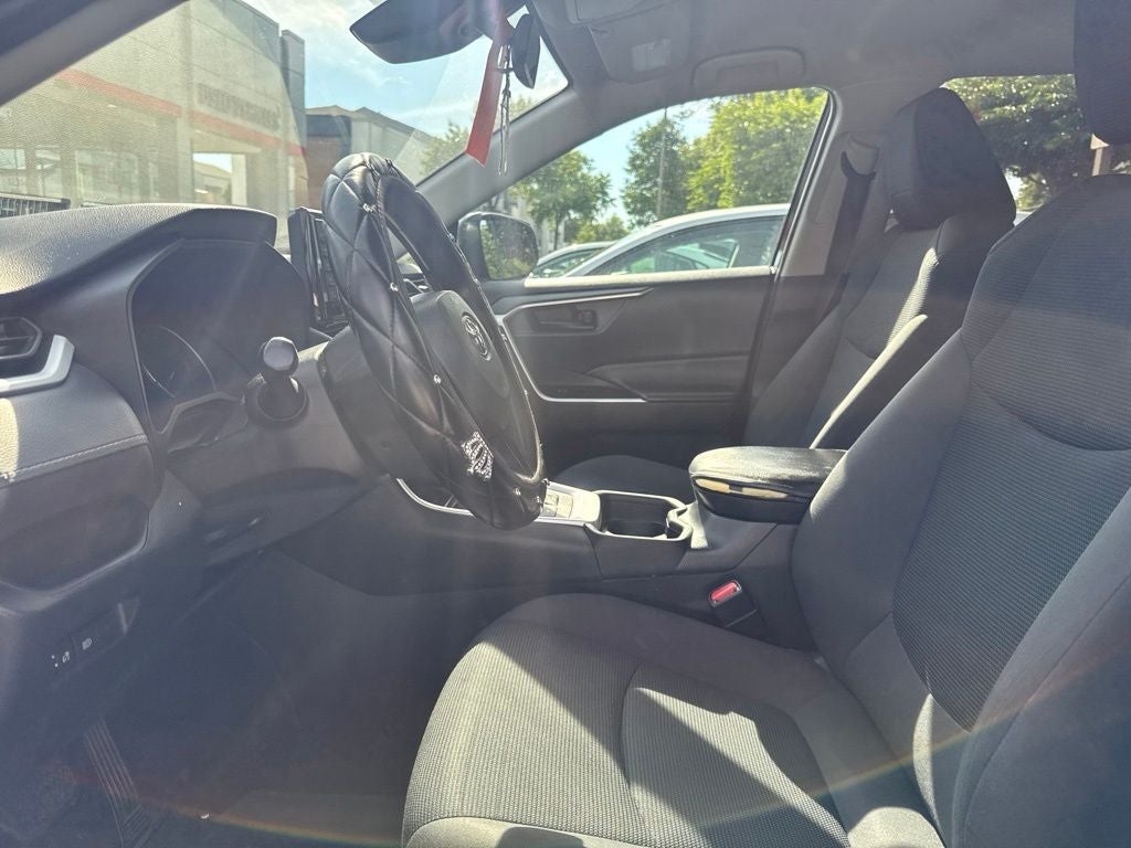 2021 Toyota RAV4 Hybrid LE