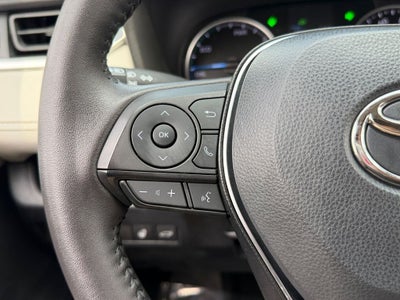 2022 Toyota RAV4 Hybrid XLE