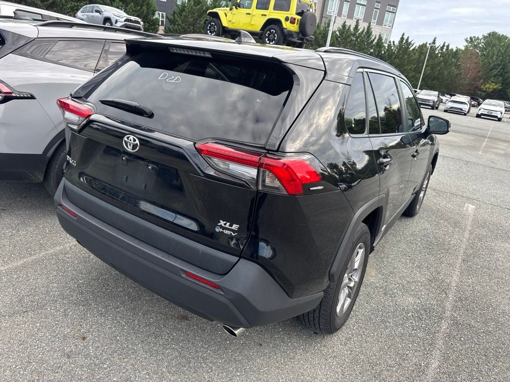 2025 Toyota RAV4 Hybrid XLE