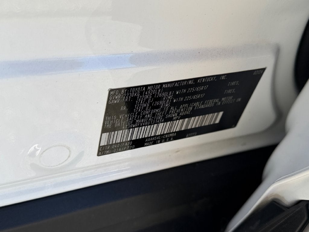 2024 Toyota RAV4 Hybrid XLE