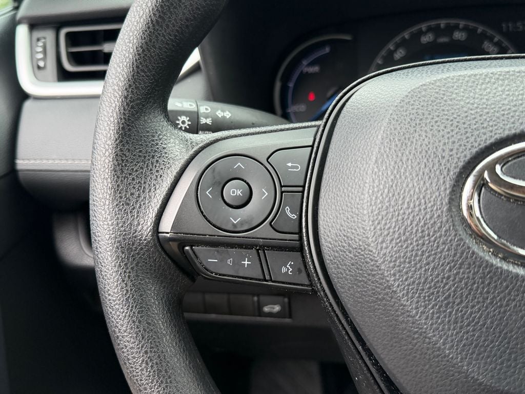 2025 Toyota RAV4 Hybrid XLE W/ SUNROOF!