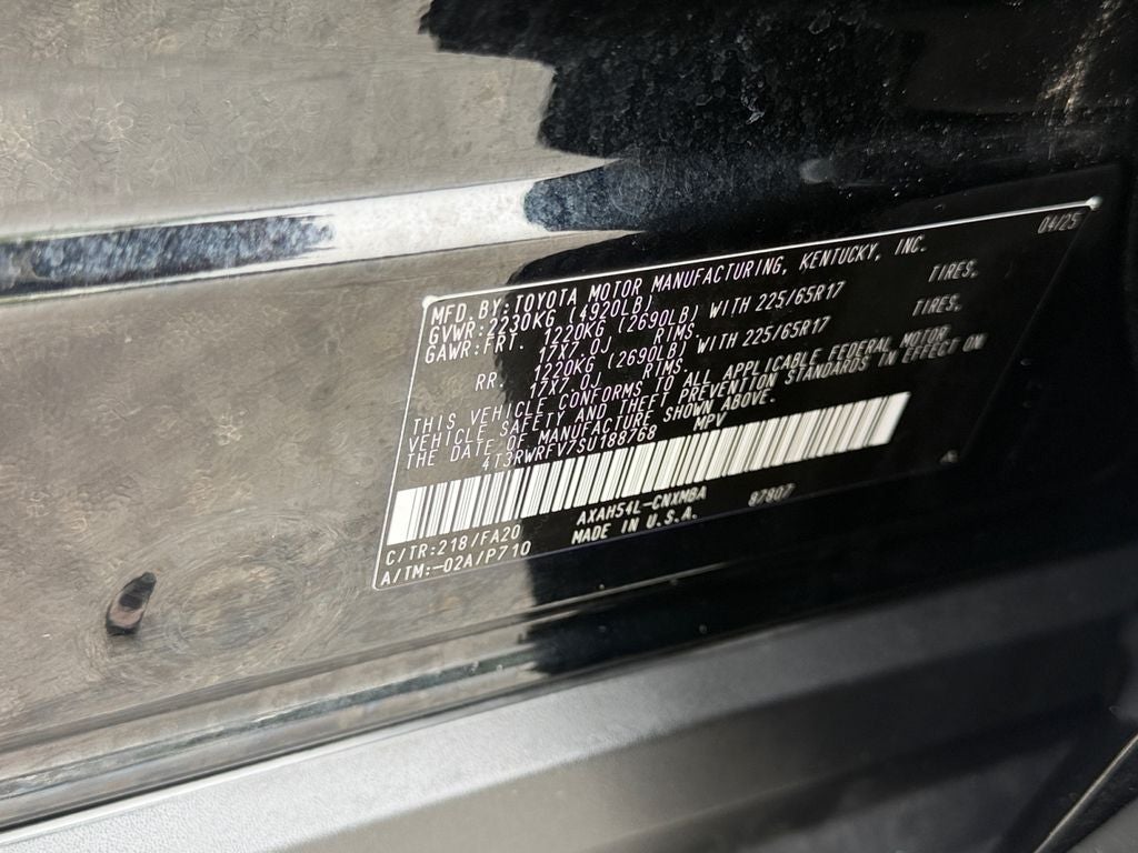 2025 Toyota RAV4 Hybrid XLE W/ SUNROOF!