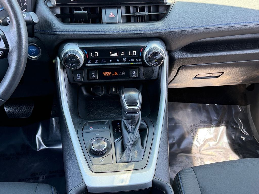 2022 Toyota RAV4 Hybrid SE