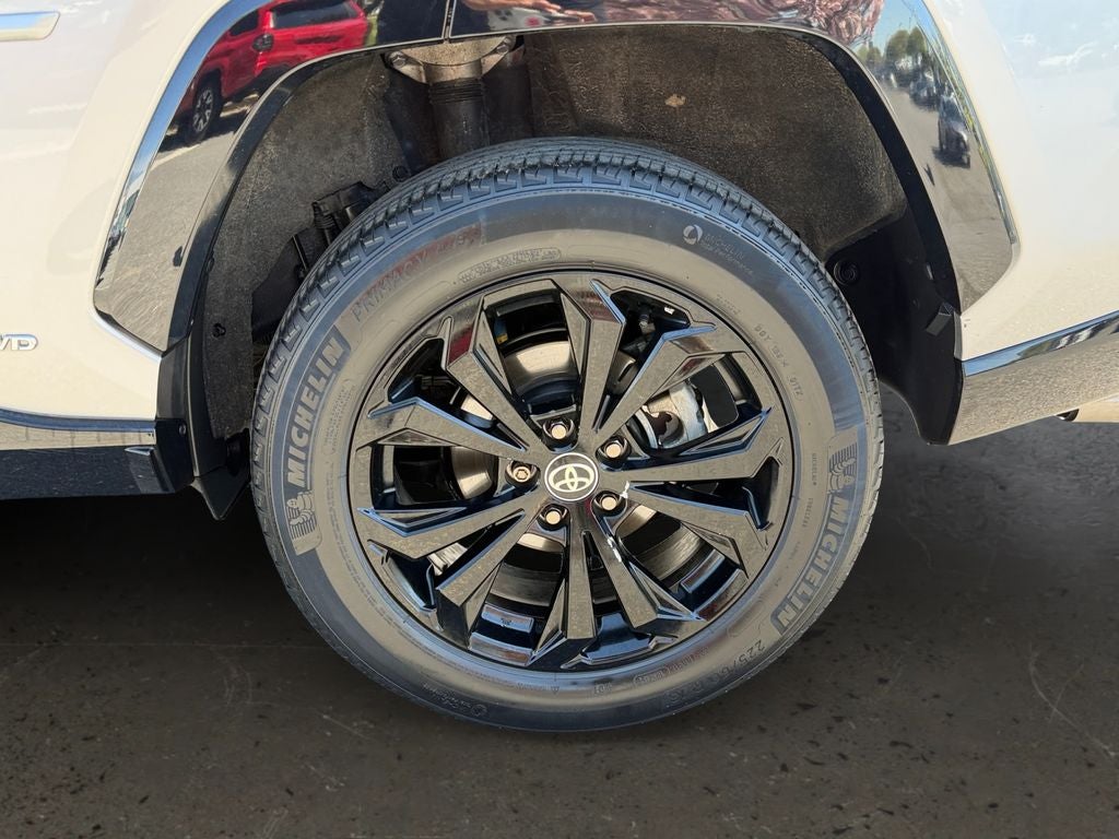 2022 Toyota RAV4 Hybrid SE