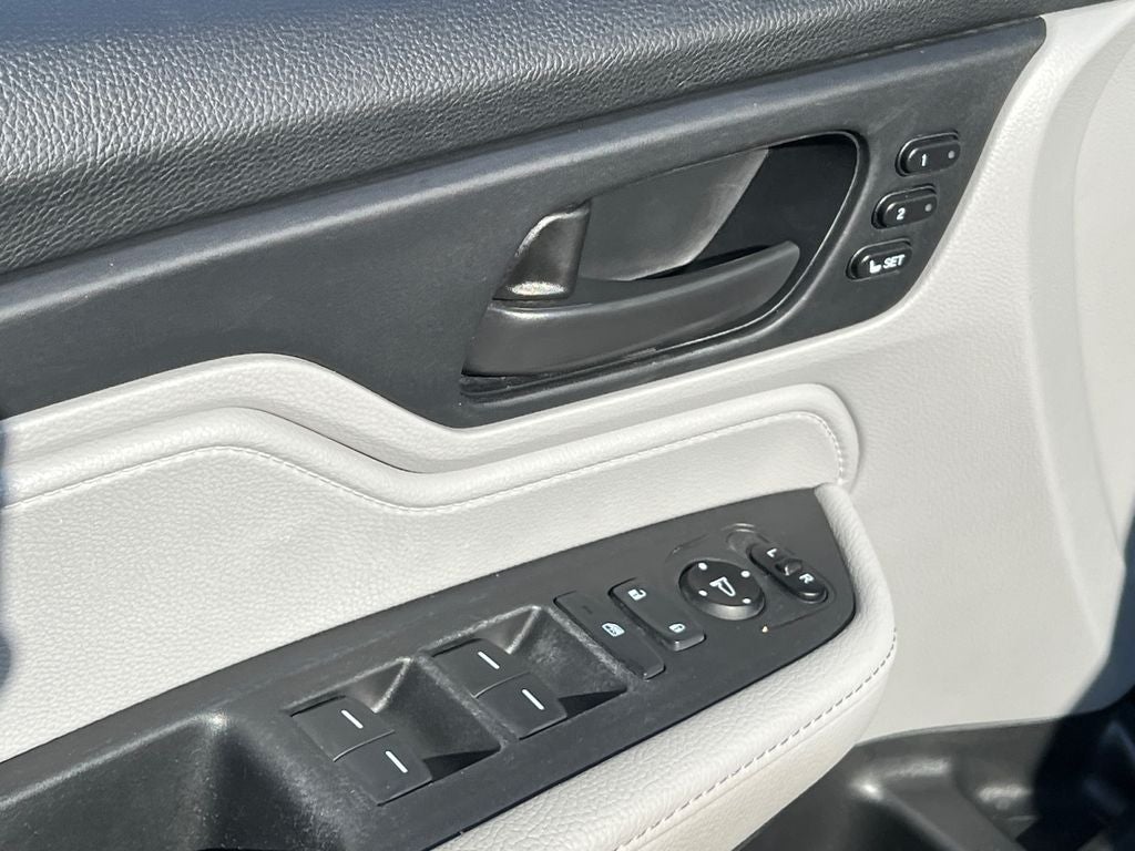 2019 Honda Odyssey EX-L w/Navigation and Rear Entertainment System