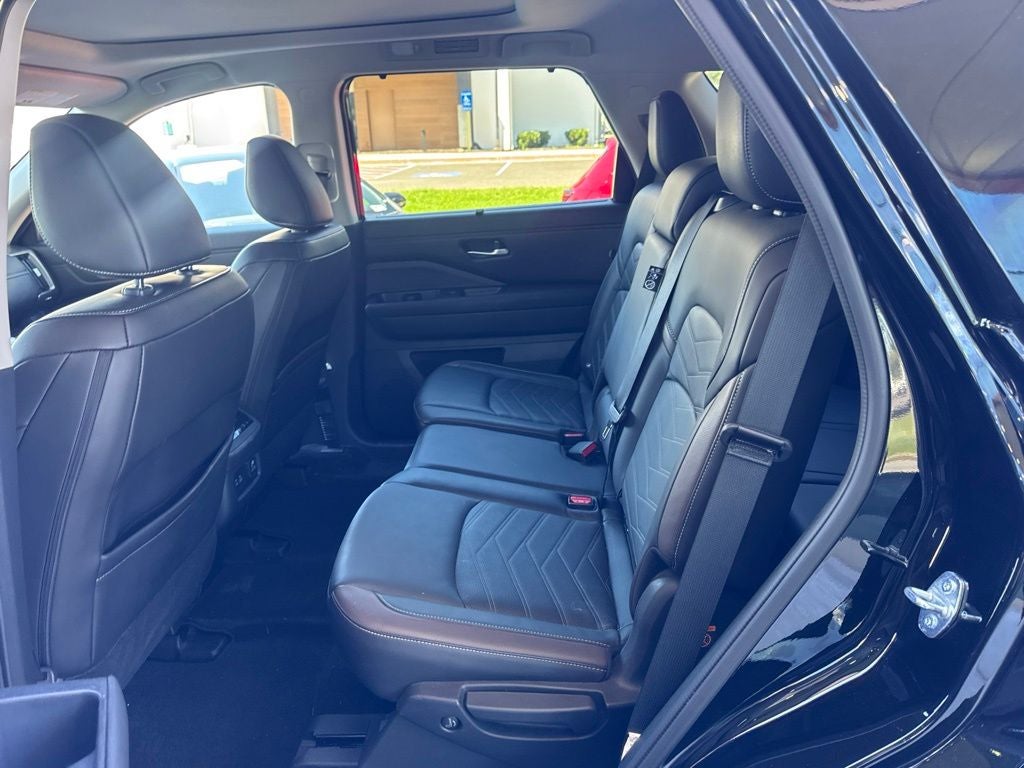 2024 Nissan Pathfinder Platinum