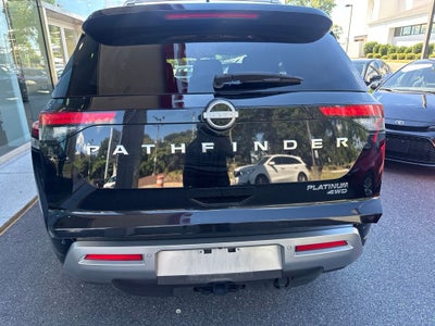 2024 Nissan Pathfinder Platinum
