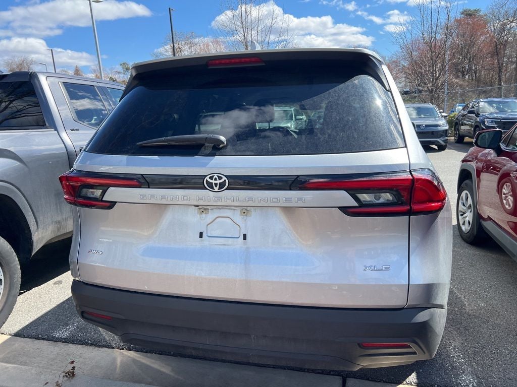 2025 Toyota Grand Highlander XLE