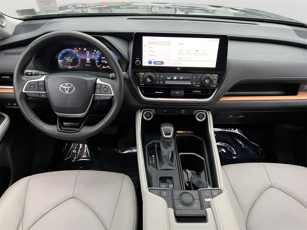 2025 Toyota Grand Highlander Limited Panoramic Roof