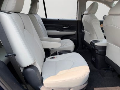 2024 Toyota Grand Highlander Platinum