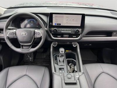 2026 Toyota Grand Highlander Hybrid XLE Rare!