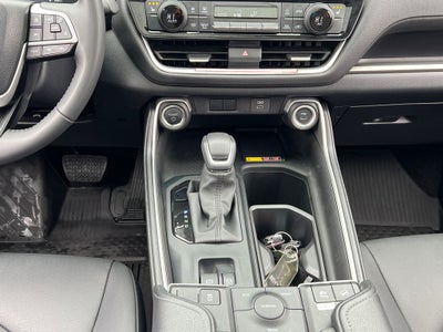 2026 Toyota Grand Highlander Hybrid XLE Rare!