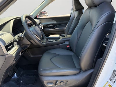 2025 Toyota Grand Highlander Hybrid XLE