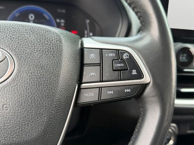 2025 Toyota Grand Highlander Hybrid XLE W/ PANORAMIC SUNROOF!