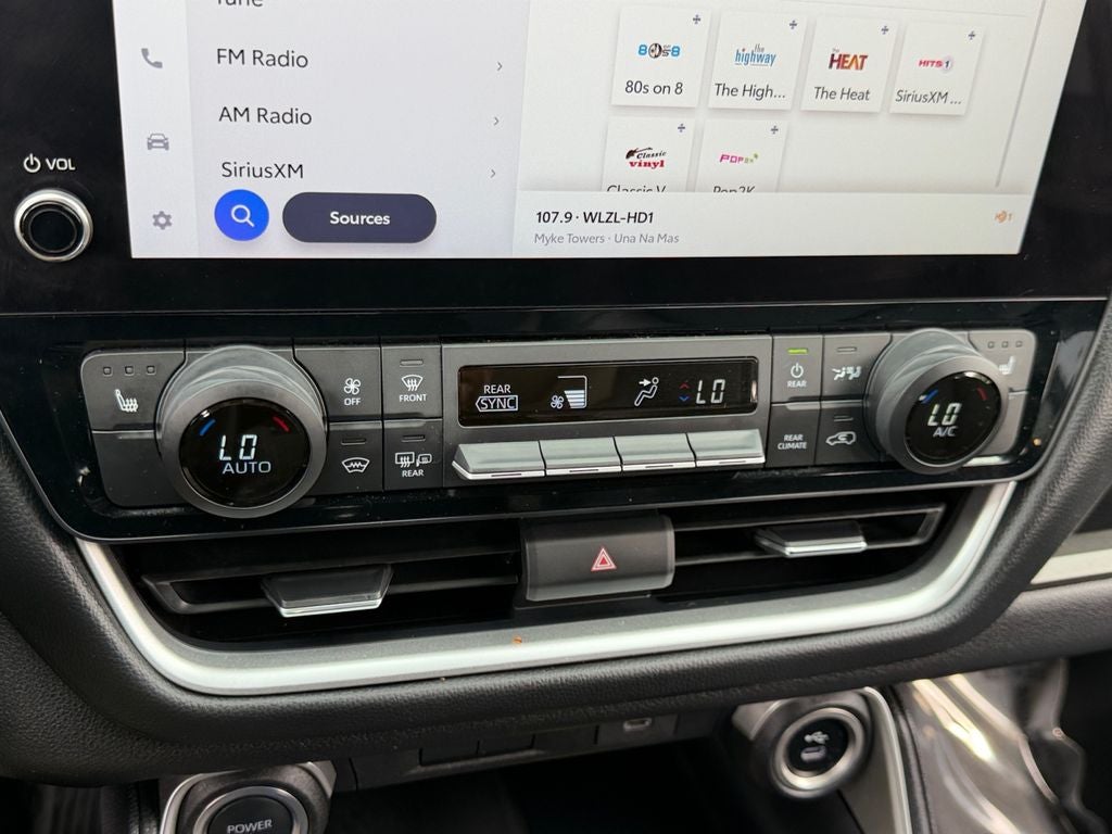 2025 Toyota Grand Highlander Hybrid XLE W/ PANORAMIC SUNROOF!