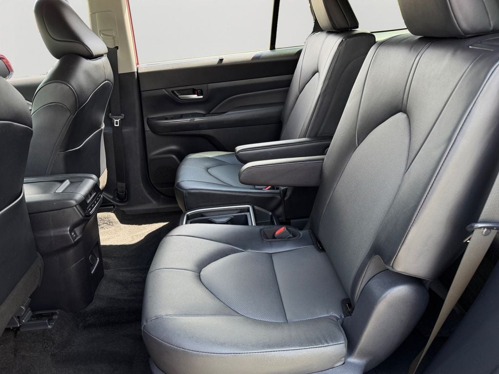 2025 Toyota Grand Highlander Hybrid XLE