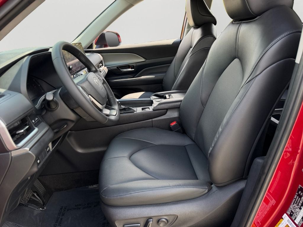 2025 Toyota Grand Highlander Hybrid XLE
