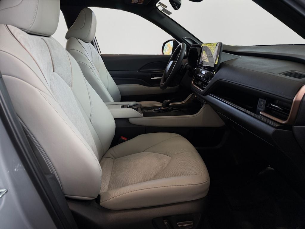 2025 Toyota Grand Highlander Hybrid MAX Platinum