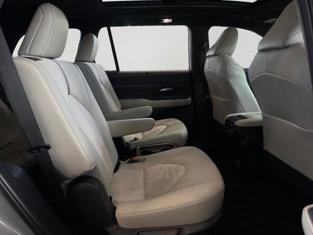 2025 Toyota Grand Highlander Hybrid MAX Platinum
