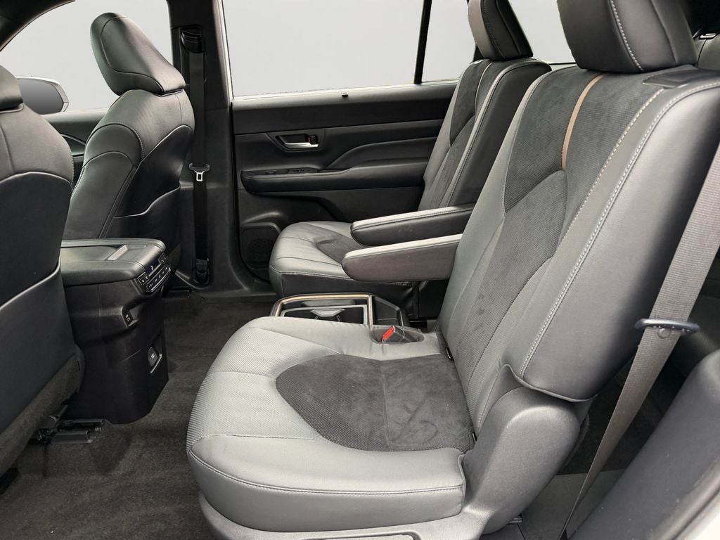 2024 Toyota Grand Highlander Hybrid MAX Platinum