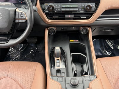 2024 Toyota Grand Highlander Hybrid MAX Platinum